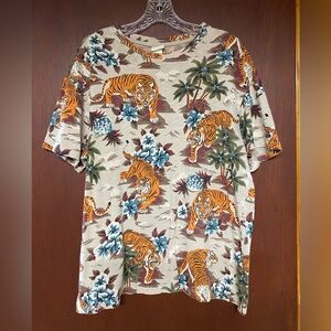 H&M L.O.G.G. Tiger Short Sleeve Animal Print Graphic Shirt Medium Unisex